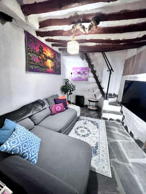 Casa Peggy * Cádiar
